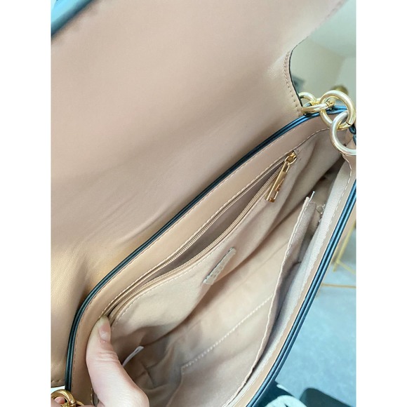 Y2K Tan shoulder purse with gold chain strap - Picture 4 of 7